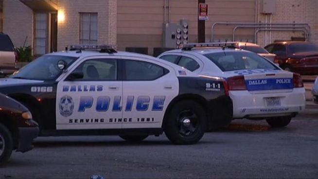 A shooting in a Dallas apartment complex that escalated to a hostage situation has ended with one person wounded.