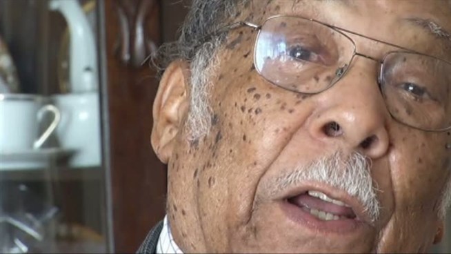Former Arlington mayor Elzie Odom has released a memoir titled 