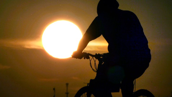 The U.S. Department of Transportation is giving Fort Worth a grant of nearly a million dollars to start a bike sharing program.