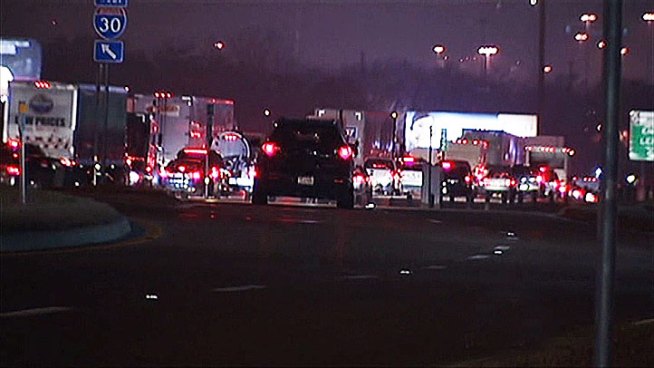A new study from Texas A&M ranks the Dallas-Fort Worth area 13th in the nation for traffic congestion.