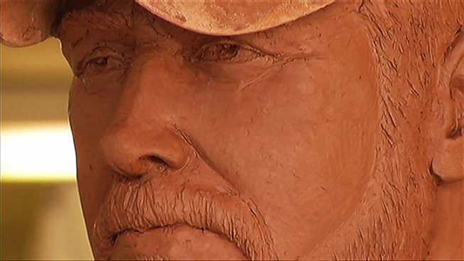 The widow of slain former Navy SEAL Chris Kyle on Friday saw for the first time the sculpture an artist is creating of her husband.