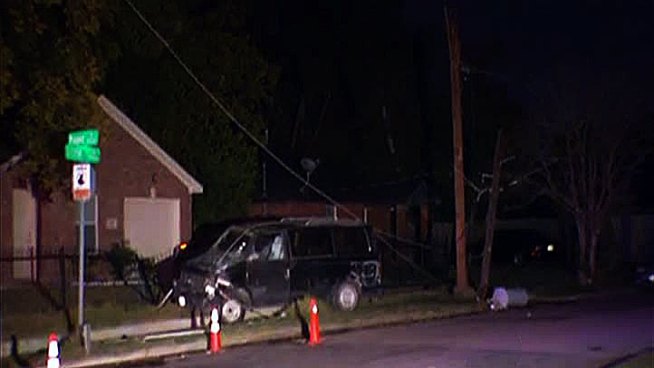 A van crashed through a west Dallas yard, hitting a utility pole, knocking out power Thursday morning.
