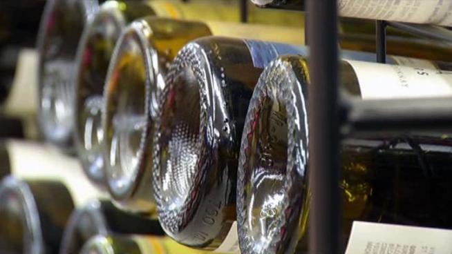 A group is pushing for a vote on allowing beer and wine sales and the sale of mixed beverages in restaurants in the dry parts of Frisco.