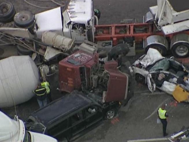 I-30 leading in and out of Downtown Dallas was shut down for hours Friday after a chain reaction crash involving seven vehicles.