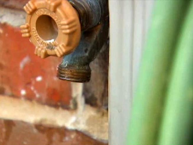 Homeowners are taking precautions to prevent their pipes from freezing.