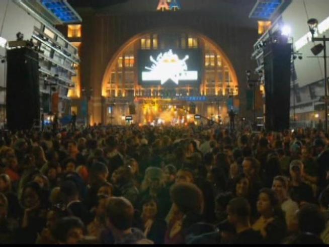 RAW VIDEO: Cannabinoids vs. Shiny Toy Guns at Red Bull SoundClash