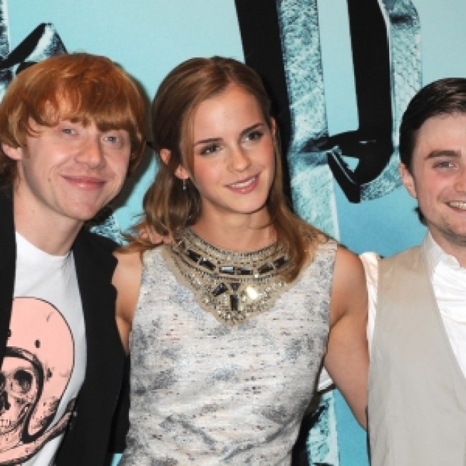 Stars Due At London Premiere Of 'Harry Potter And The Half-Blood Prince;' Brush Off Swine Flu