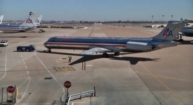 The nation's No. 3 airline is doing better than a year ago, thanks to higher fares and money from extra fees, but it's still losing money while larger rivals United Continental and <a title=