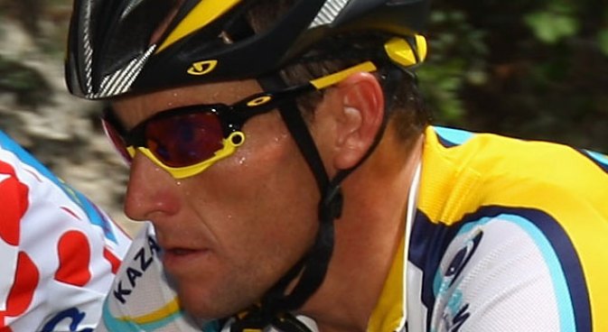 Armstrong Inches Closer to Yellow Jersey