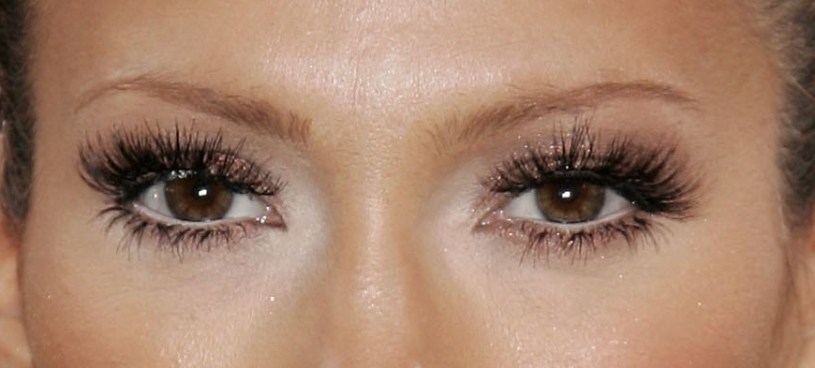Eyelash Fertilizer May be Key to Longer, Fuller Lashes