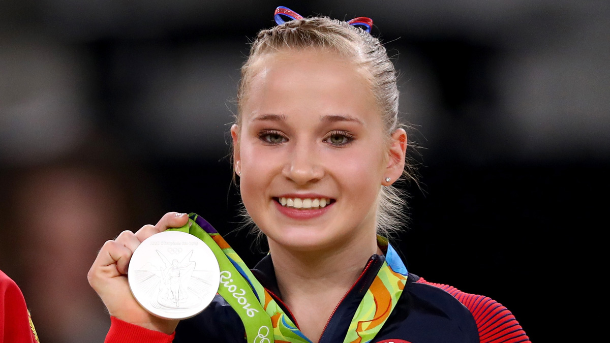 Olympian Madison Kocian Arrives Home in North Texas