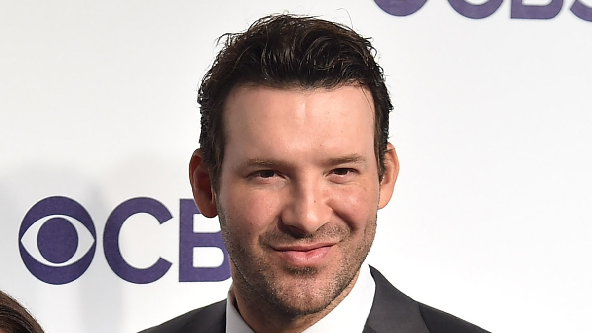Tony Romo to Make Broadcasting Debut This Weekend