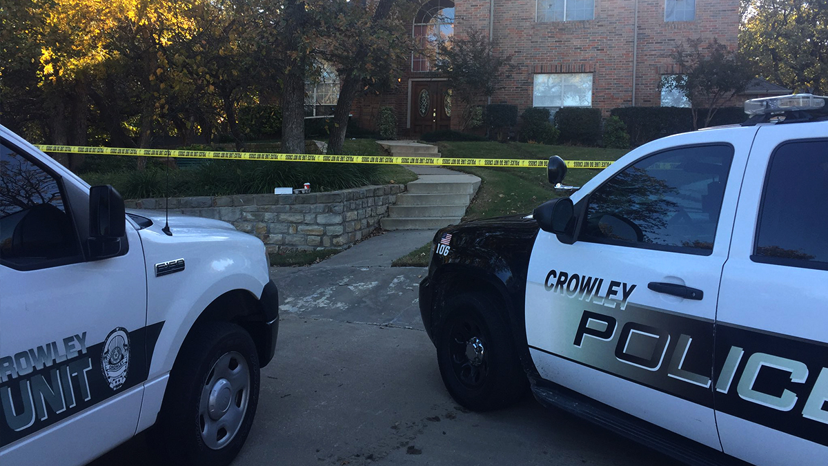 Police Arrest 1 After Standoff, 2 Deaths at Crowley Home