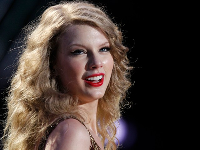 CMA Fan Fest taylor swift thumbnail