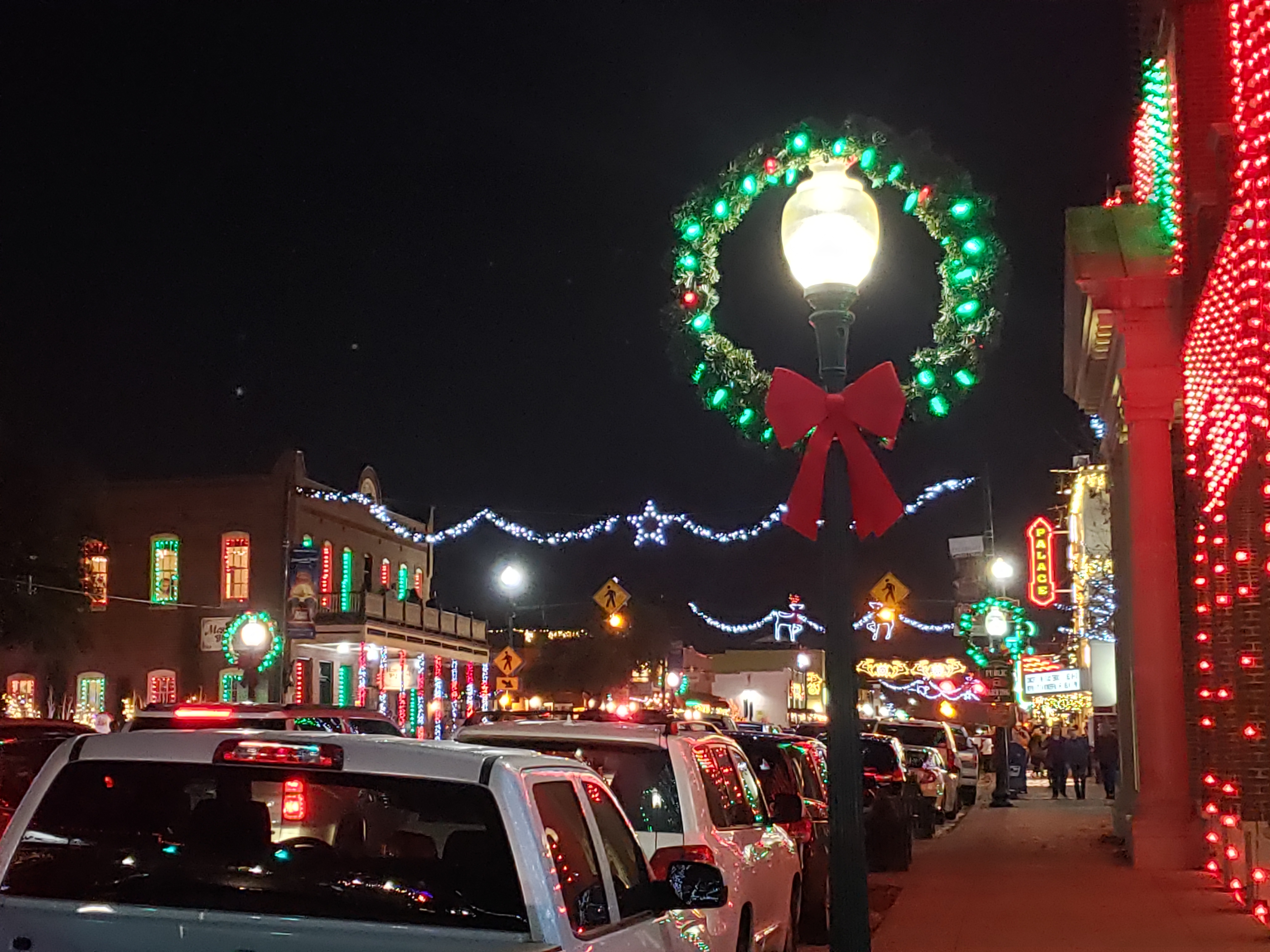 Photos Downtown Grapevine Is ‘Christmas Capitol’ NBC 5 DallasFort Worth