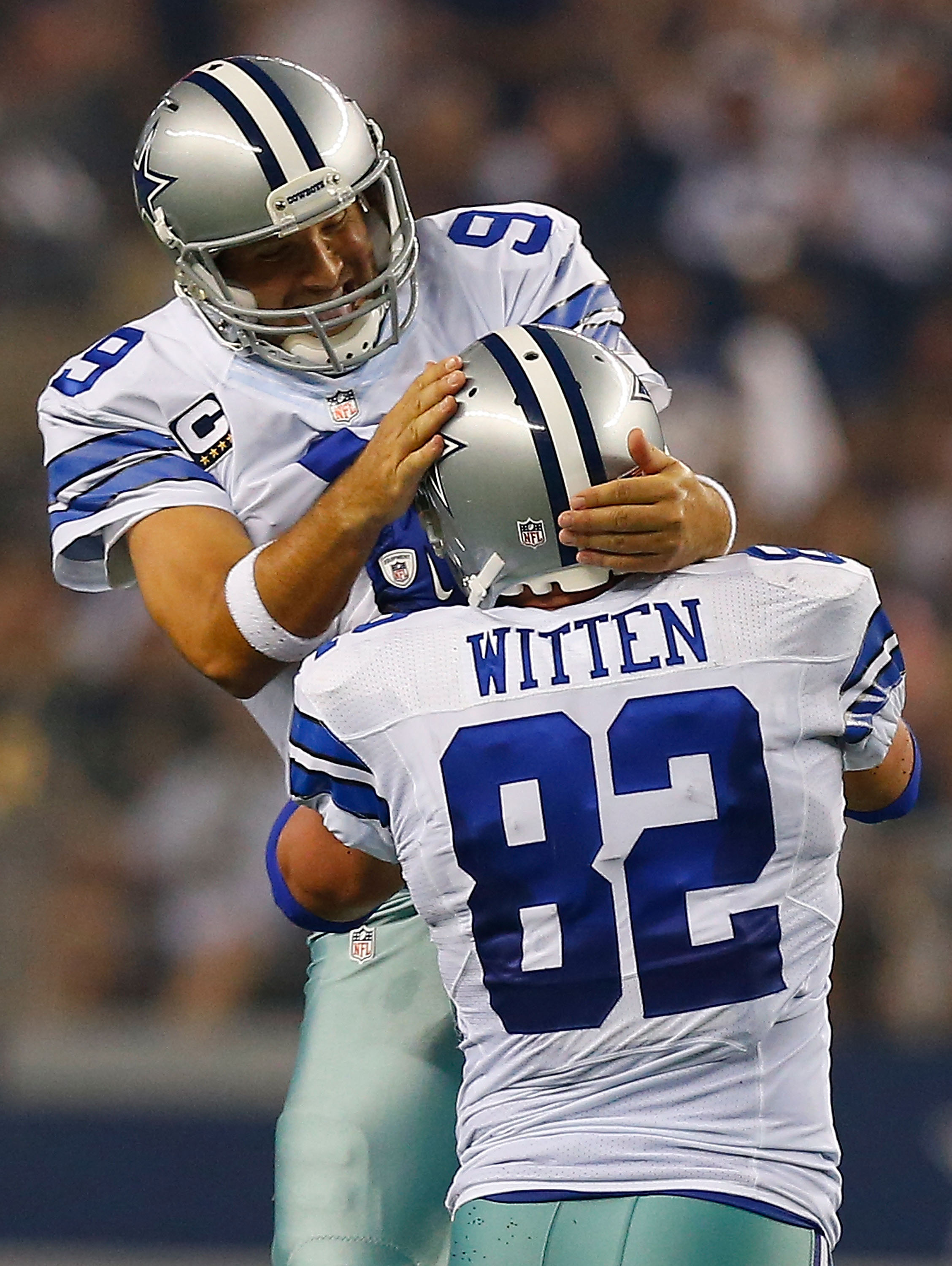 January 3rd, 2016:.Dallas Cowboys tight end Jason Witten (82) catches a  pass for a 1st done during an NFL football game between the Washington  Redskins and Dallas Cowboys at AT&T Stadium in