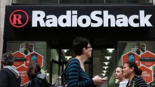 477016693JS003_RADIOSHACK_A