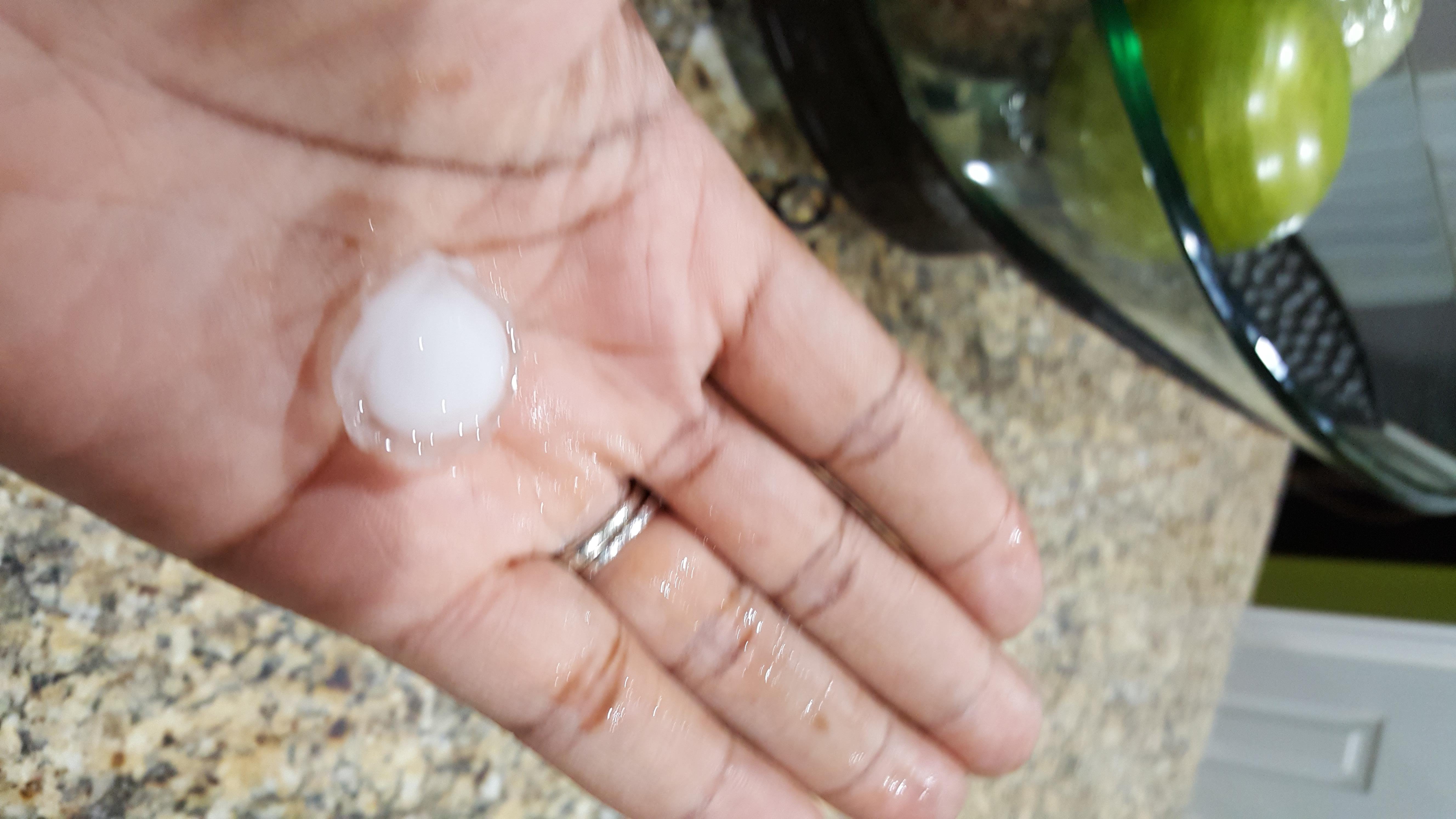 Hailing in Cedar Hill Hail