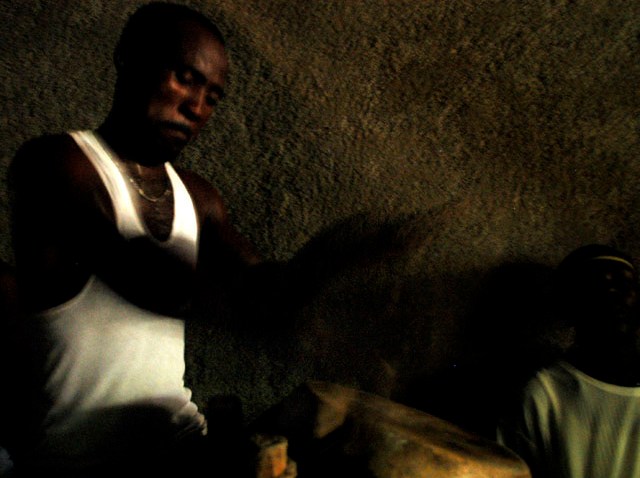 52450475SS105_haiti