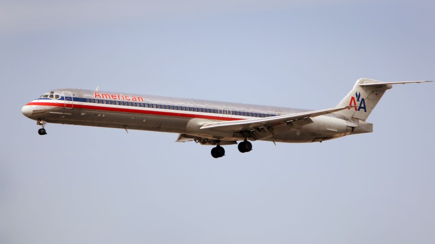 091008 American Airlines Plane P1