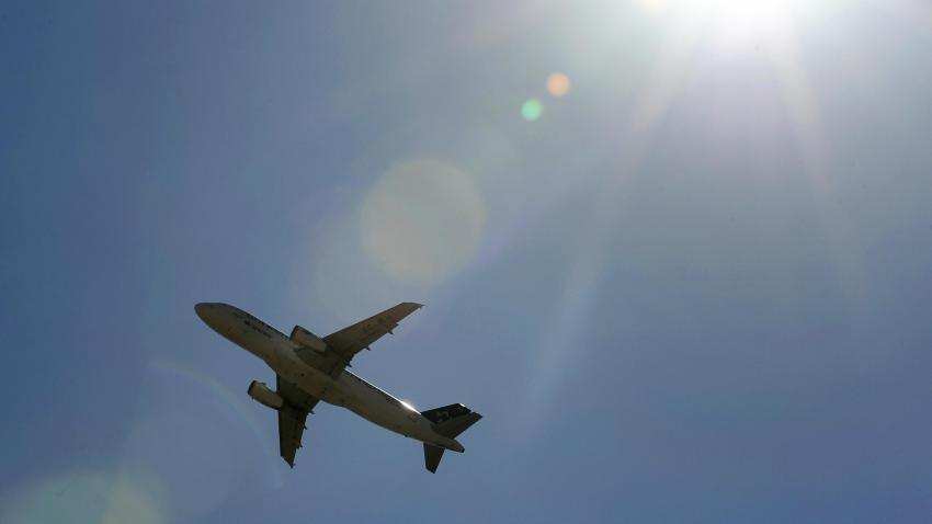 082608 Airplane p1