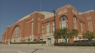 AAC 1 - American Airlines Center building