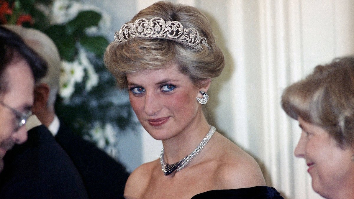Princess Diana's Catherine Walker dress sells for $325,000 at auction – NBC 5 Dallas-Fort Worth - Vimarsana News