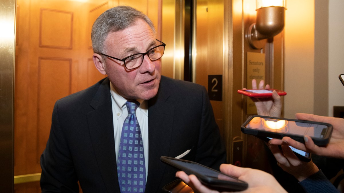 Justice Dept. Won't Charge Sen. Burr Over Stock Trades