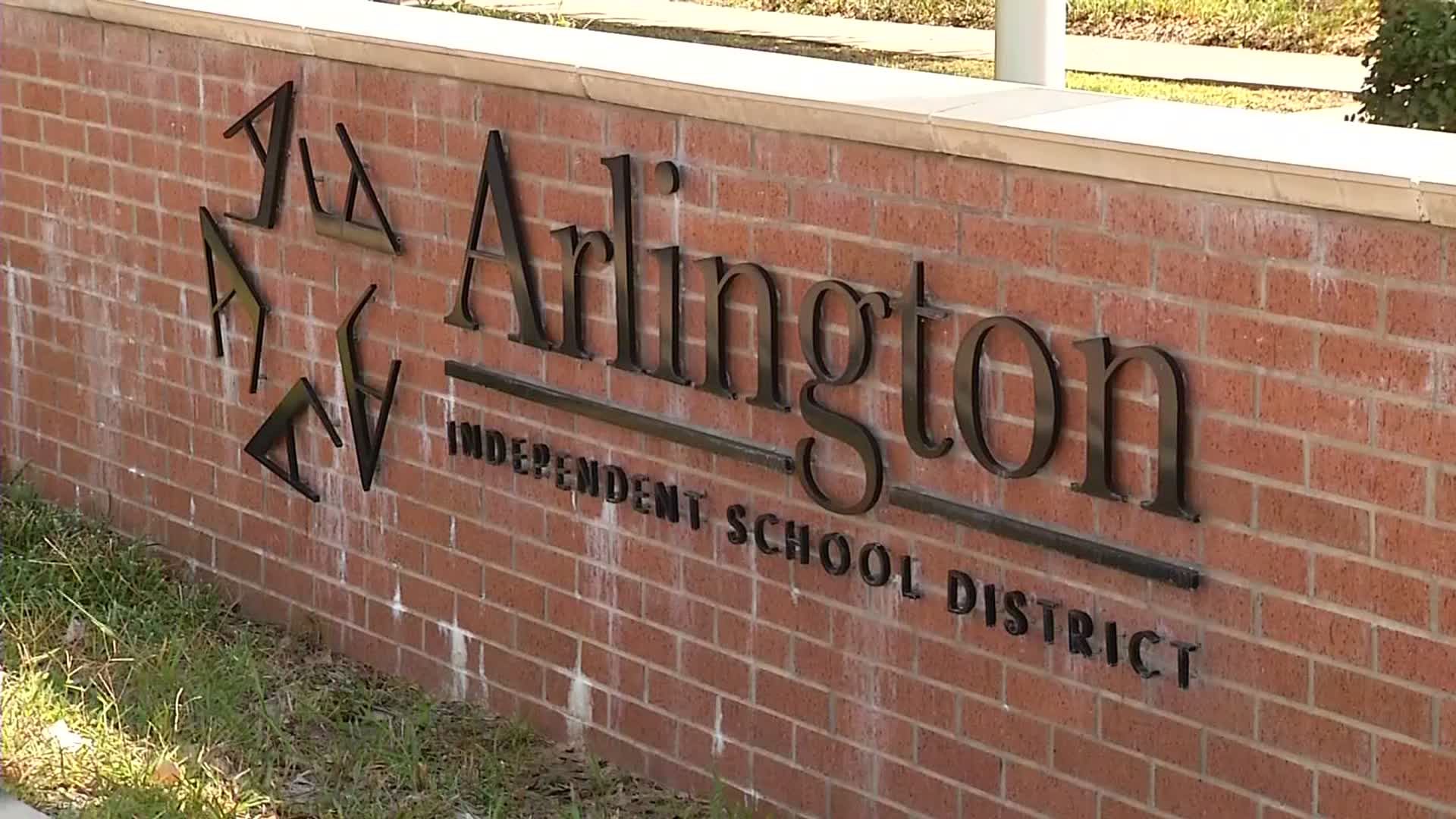 Arlington ISD Approves Start Date For In-Person Learning – NBC 5 Dallas ...