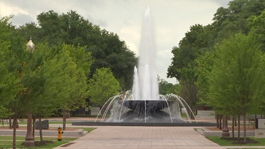 Baylor University fountain