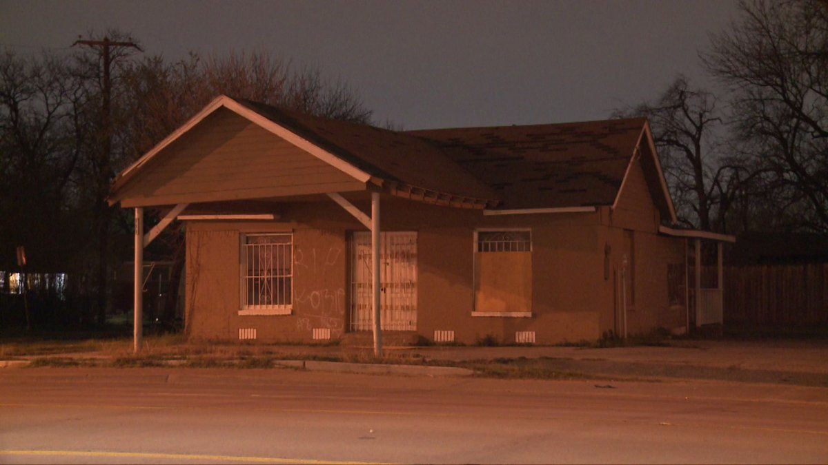 Gas Station Linked to Bonnie and Clyde Could Landmark Over Owner’s Objections NBC 5