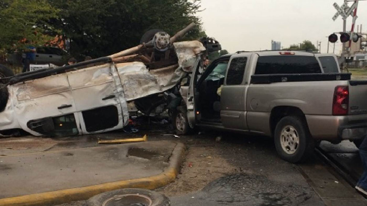 10Minute Chase Leads to SixCar Crash in Fort Worth NBC