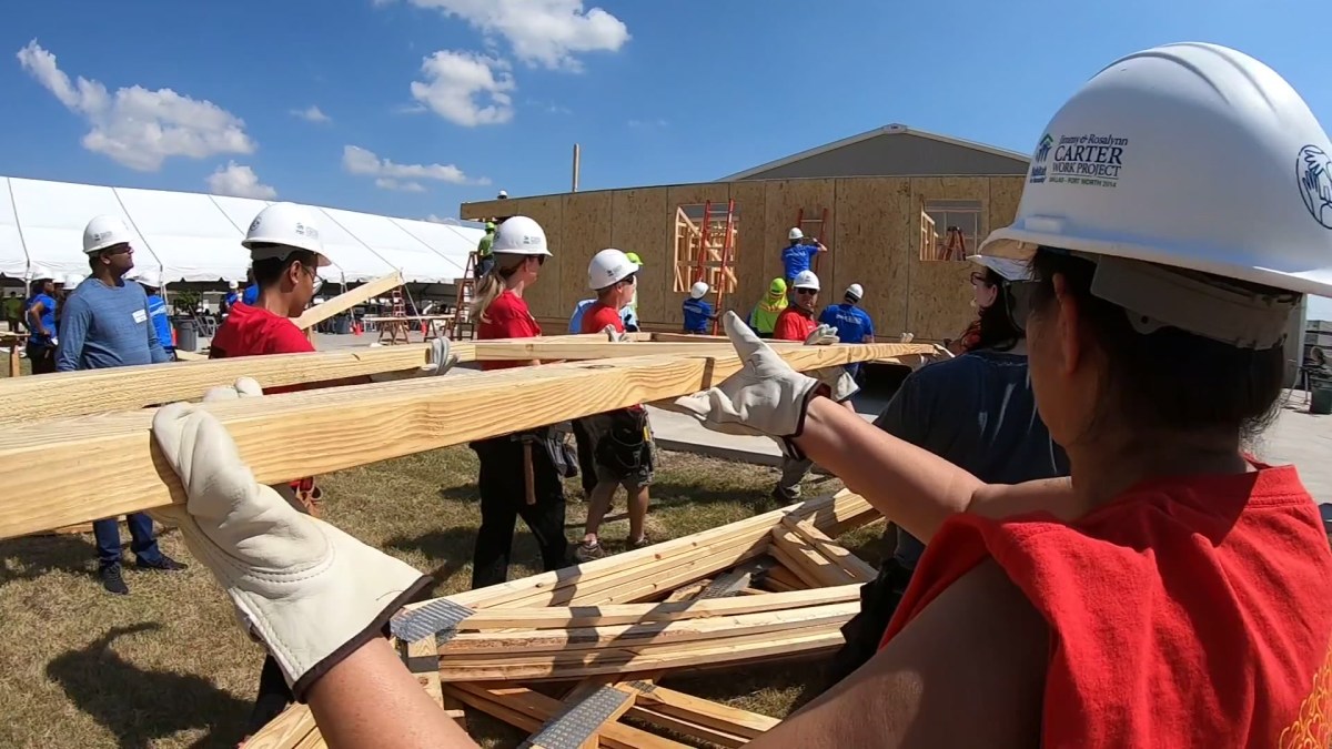 Habitat for Humanity Home Built in 30 Hours for North Texas Family