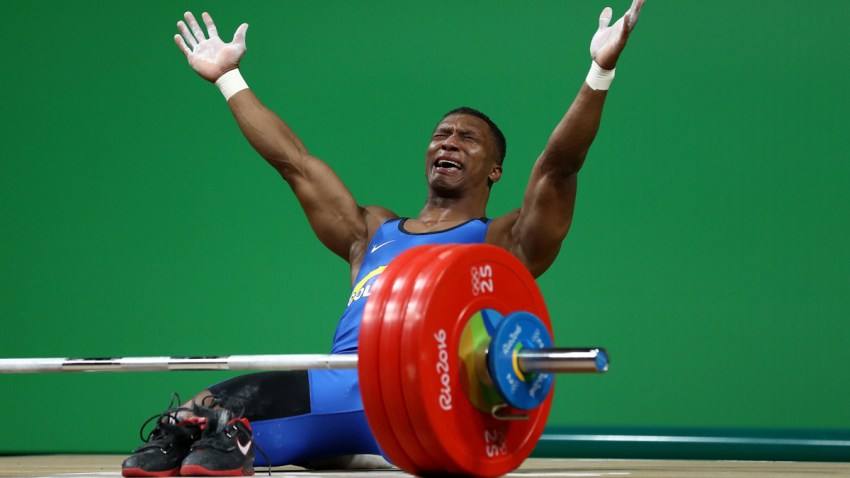 631396605MH00457_Weightlift