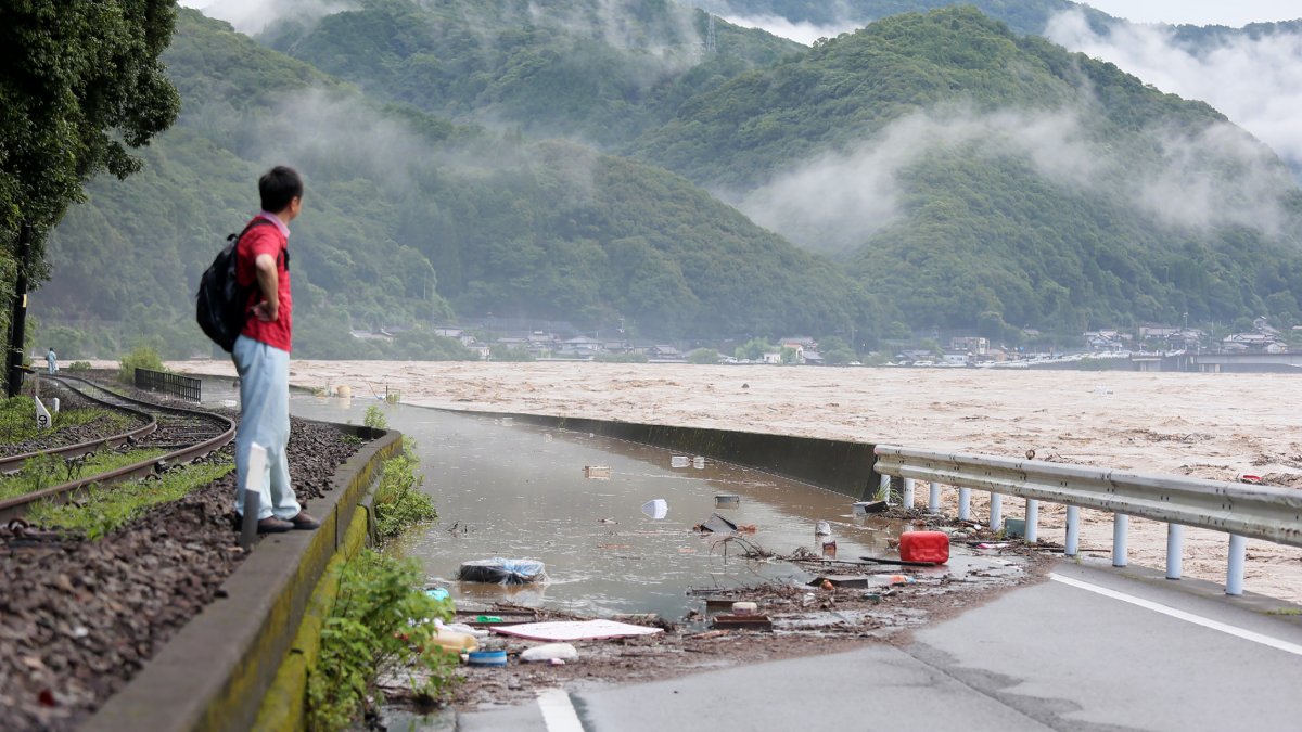South japan. Наводнение в Японии 4.08.2022. Наводнение в Токио. Ливни в Японии. Дождь в Японии.