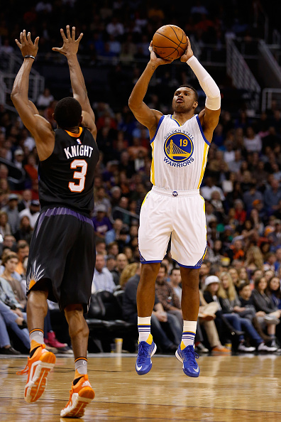 PHOENIX, AZ - NOVEMBER 27: Leandro Barbosa #19 of the Golden State Warriors puts up a shot over Brandon Knight #3 of the Phoenix Suns during the first half of the NBA game at Talking Stick Resort Arena on November 27, 2015 in Phoenix, Arizona. NOTE TO USER: User expressly acknowledges and agrees that, by downloading and or using this photograph, User is consenting to the terms and conditions of the Getty Images License Agreement. (Photo by Christian Petersen/Getty Images)