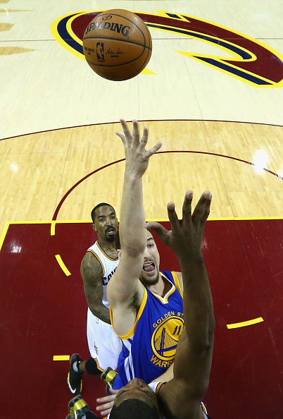 CLEVELAND, OH - JUNE 10: Klay Thompson #11 of the Golden State Warriors shoots the ball during the first half against the Cleveland Cavaliers in Game 4 of the 2016 NBA Finals at Quicken Loans Arena on June 10, 2016 in Cleveland, Ohio. NOTE TO USER: User expressly acknowledges and agrees that, by downloading and or using this photograph, User is consenting to the terms and conditions of the Getty Images License Agreement. (Photo by Ronald Martinez/Getty Images)