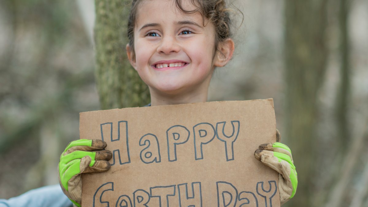 20-earth-day-activities-that-ll-remind-kids-and-adults-how-precious-our