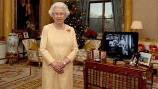 Queen Elizabeth ll Delivers Her Christmas Message in 2007