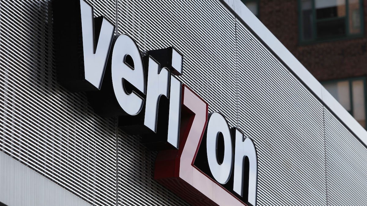 Verizon customers could get up to $100 from company in new settlement – NBC 5 Dallas-Fort Worth - Vimarsana News