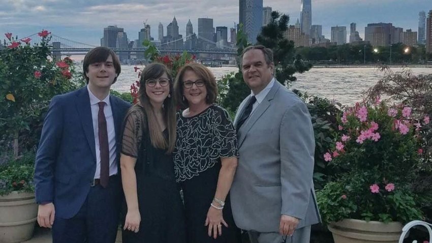 Man Marks 2 Weeks on Ventilator; Family Makes Plea for Plasma Donors
