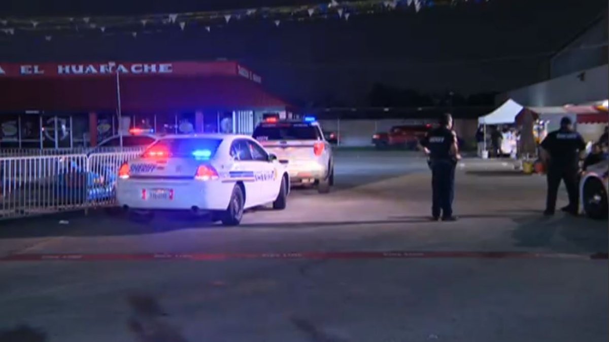 Sheriff 7 Injured in Shooting at Houston Flea Market NBC 5 Dallas