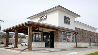 New iced tea business called HTeaO offers 24 flavors of iced tea.