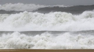 Hurricane Irene Ocean City Maryland waves