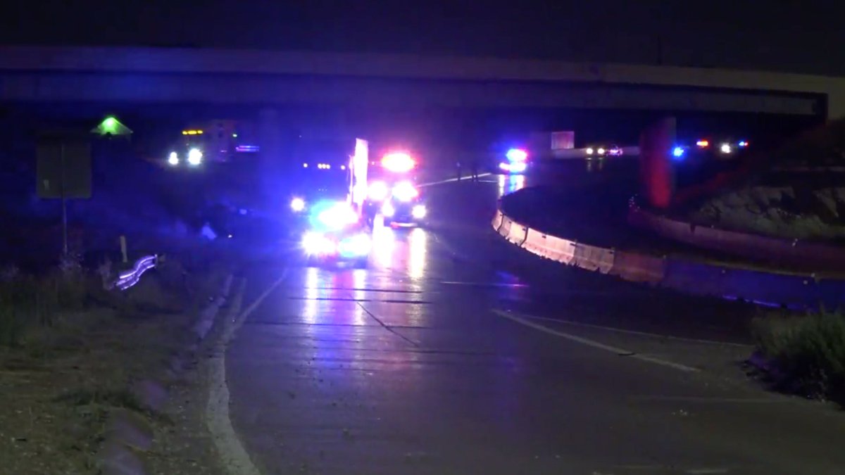 2 Dallas Police Officers, 2 Women Injured in Overnight Crash on ...