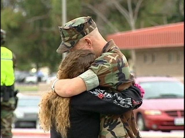 KNSD_Fellowship_Helps_Military_Spous_082609_28_mezzn_640x480