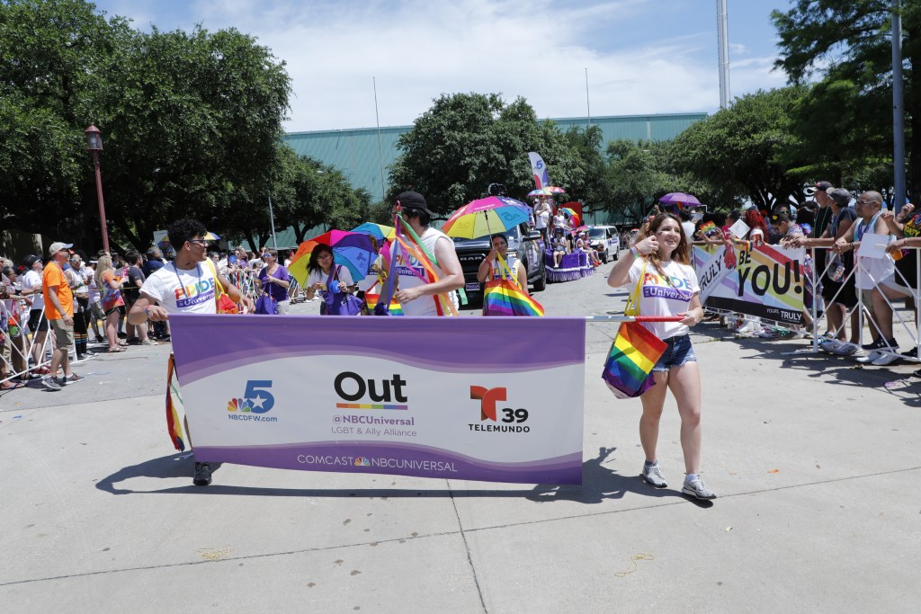 Https Www Nbcdfw Com News National International Tonight First Drafts Of Rock American Woman Kevin Bacon 2144229 Https Media Nbcdfw Com 2019 09 Nbc 3x 4 Png Fit 1024 2c576 Tonight First Drafts Of Rock American Woman By The Guess Who