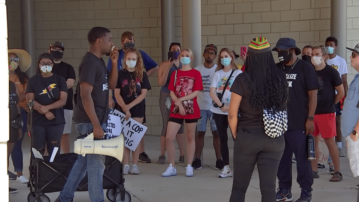 Protesters Gather in McKinney 5 Years After Viral Pool Party Incident ...