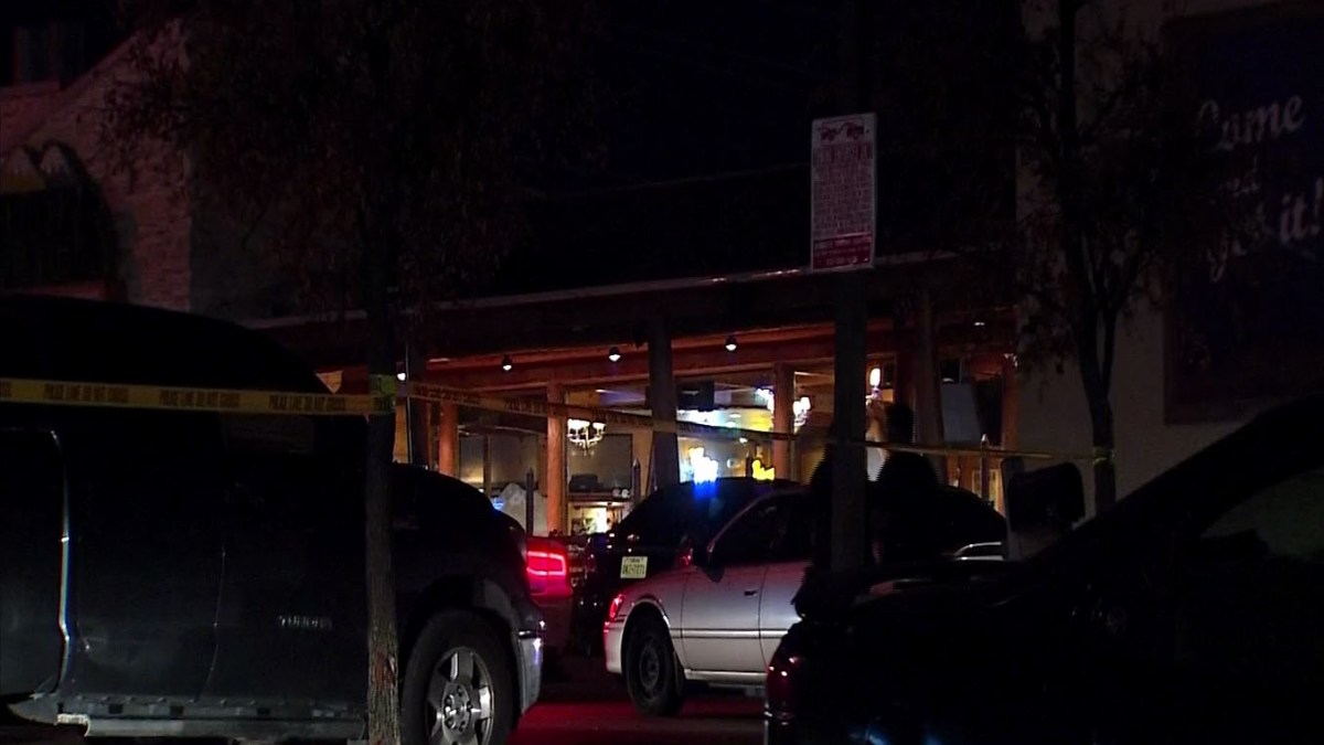 Mesquite Twin Peaks Shooting Leaves 1 Dead NBC 5 DallasFort Worth