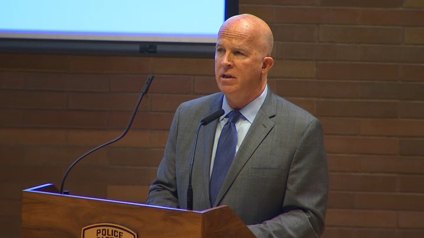 O'Neill Apologizes for Stonewall
